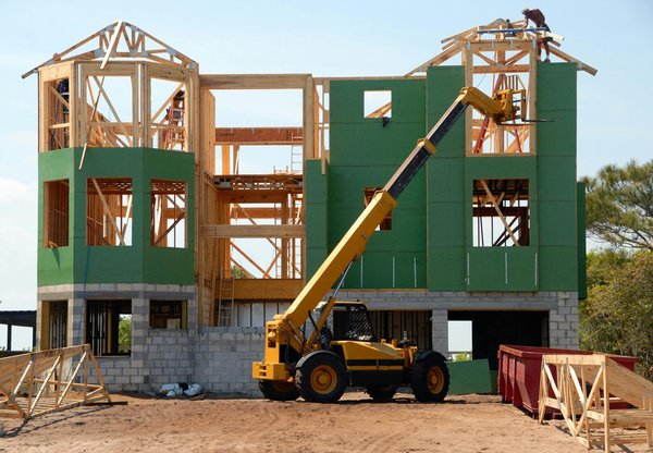 Surélévation de maison : gagnez de l’espace sans déménager